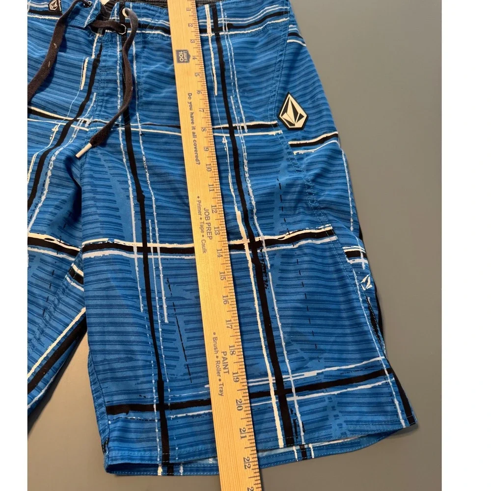 Volcom boardies v2s